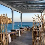 Blue Boutique & 3*