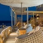Blue Boutique & 3*